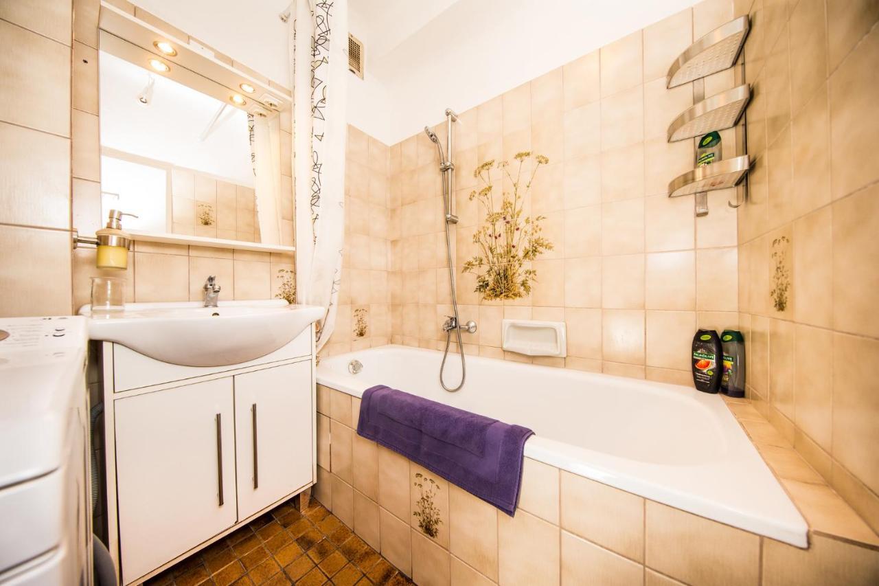 Lavie Apartment Wina Bagian luar foto